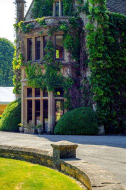 Tarihi kale, karakteristik turr stilize eski bina