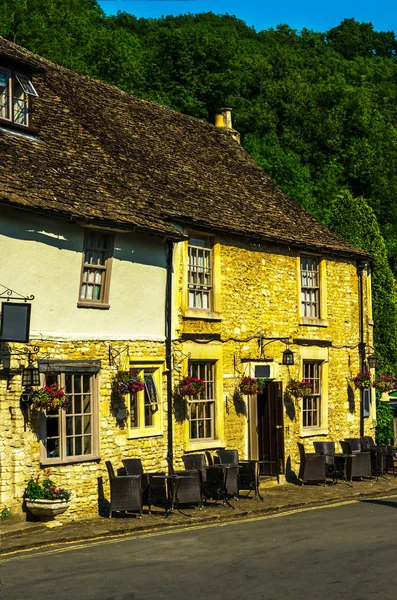 Eski İngiliz kasabası ve güzel tarihi binalar, eski street, h