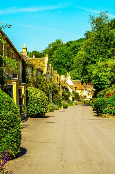 Eski İngiliz kasabası ve güzel tarihi binalar, eski street, h