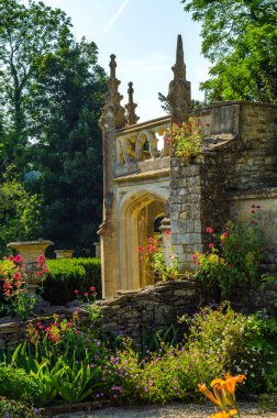 Tarihi kale, karakteristik turr stilize eski bina