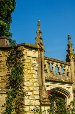 Tarihi kale, karakteristik turr stilize eski bina