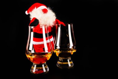Noel Baba Noel simge tek malt viski camlı 