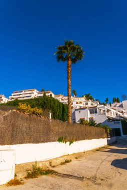 güzel, güzel sokak, dar yol, beyaz duvarları bui