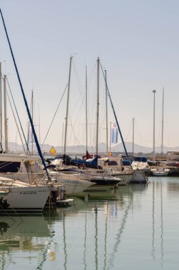 Los Alcazares, İspanya - 25 Şubat 2019 Küçük tekneler