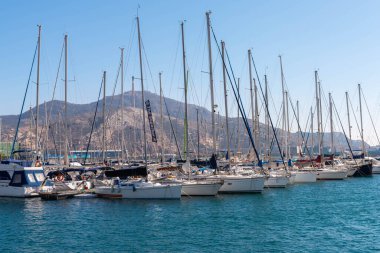 Cartagena, İspanya - 22 Şubat 2019 Cartagena Murcia bölgesi, bir yer gevşeme yanı sıra yer Denizcilik sektörünün ünlü limanda
