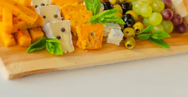 Britischer Handgemachter Und Ausgewählter Käse Von Lokalen Bauernhöfen Serviert Auf — Stockfoto