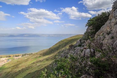 İsrail'in Arbel Dağı'ndan Celile Denizi manzarası