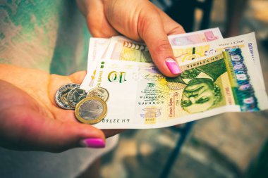 Otantik halk tarzında ayrıntılarını Bulgaristan kostümleri. Ayrıntılar Bulgaristan'da