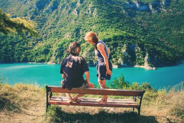 Piva Kanyonu Karadağ - doğa seyahat arka plan. Pluzine kanyonda