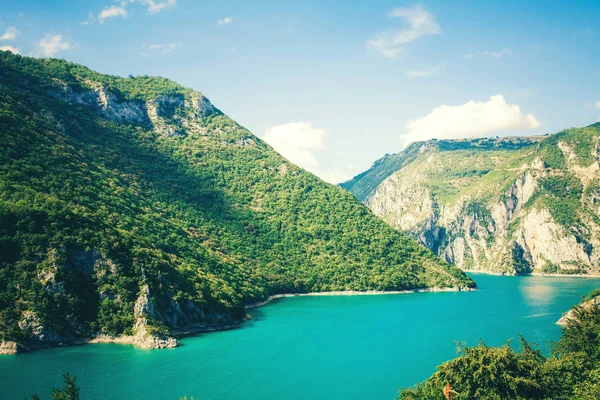 Piva Canyon in Montenegro - nature travel background. Canyon in Pluzine — Stock Photo, Image