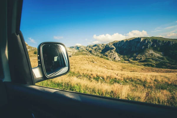 Wonderful view to mountains in the national park Durmitor in Montenegro, Balkans. Europe. Beauty world. Traveling through Montenegro — Stock Photo, Image