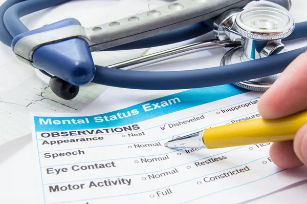 Olay yerinden işyeri nörolog ya da psikiyatrist. Nörolog kullanıma alma işlemi hasta veri zihinsel durum sınaması veya stetoskop, nörolojik çekiç ve EKG şerit ile işyeri üzerinde yatıyor sınavı