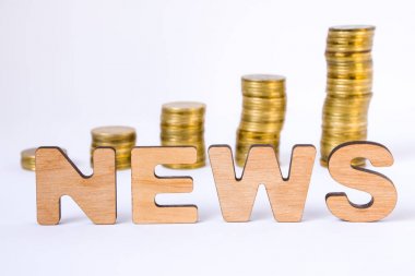 Word üç boyutlu harflerin sikkeleri üzerinde arka plan bulanık büyüme sütunları ile ön planda haberdir. Haber kavramı finans, ekonomi, para, banka, iş, yatırım, başlangıç, piyasalar