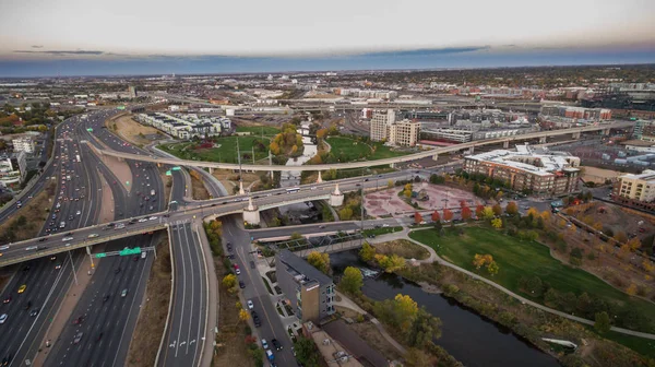 Aerial view of traffic on highway I25. — Stock Photo, Image