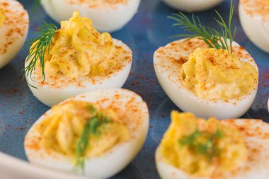 Baharatlı ve acılı eggson plaka