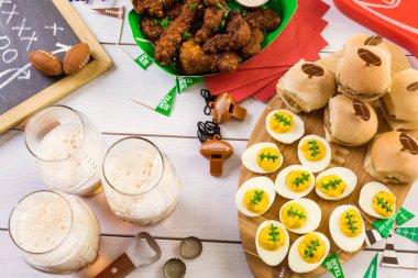 Futbol maçı izlemek için aperatifler