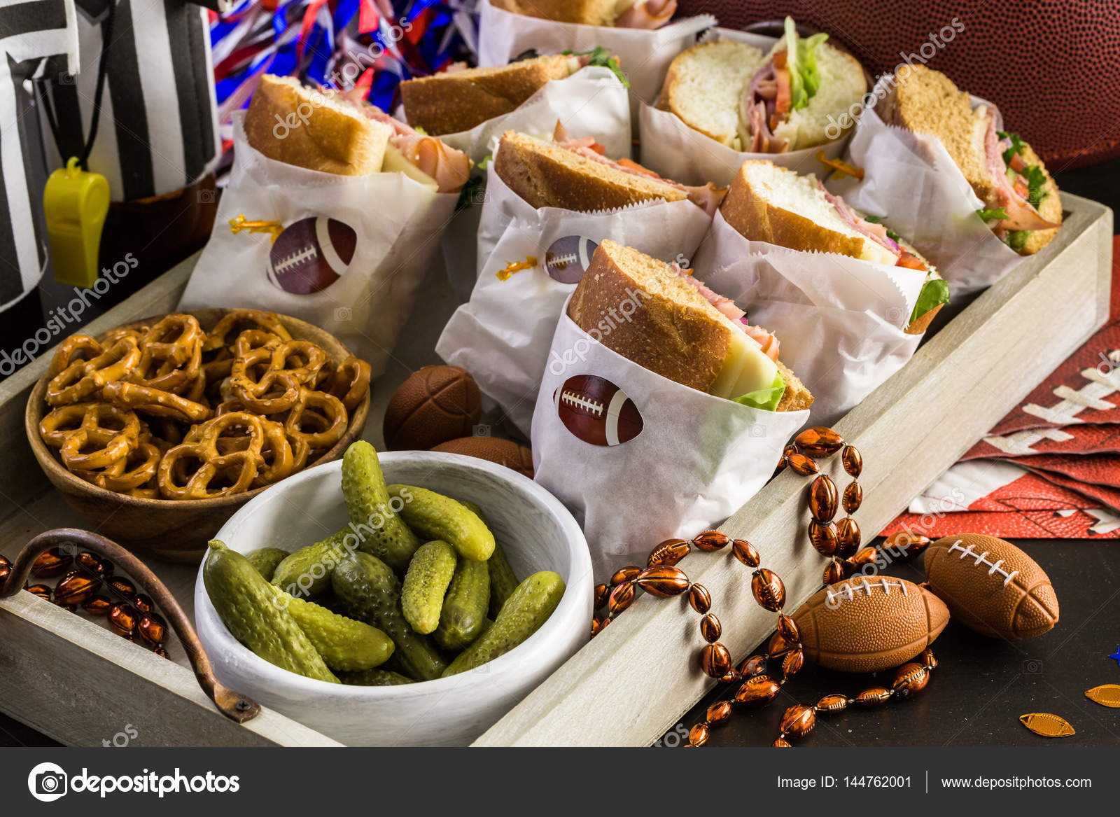 Memorial Day Party Ideas How To Create A Memorial Day Snack Table
