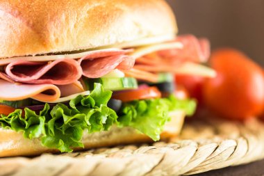 taze sebze ile sandviç,