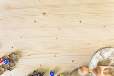 Ev yapımı Hanukkah kurabiye yapma