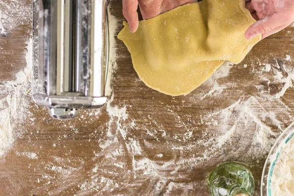 Preparación de pasta casera —  Fotos de Stock