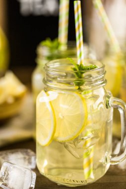 Yeşil çay narenciye ile 