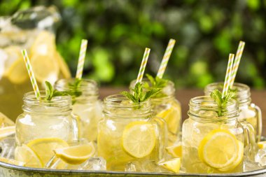 Yeşil çay narenciye ile