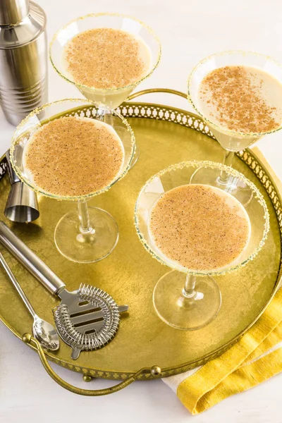 Liburan eggnog cocktails — Stok Foto