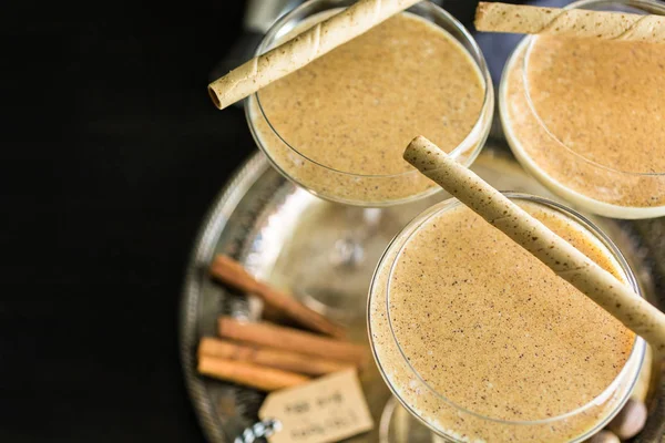 Egg nog cocktails — Stok fotoğraf