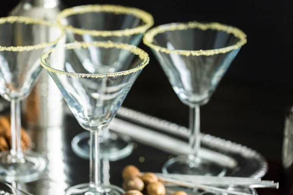 Martini γυαλιά rimmed με καστανή ζάχαρη — Φωτογραφία Αρχείου