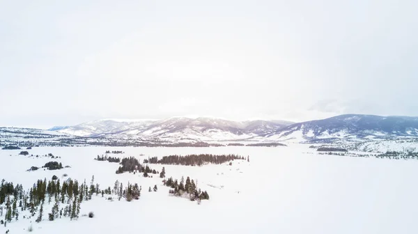 Vue aérienne des montagnes — Photo