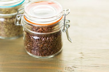 Keten tohumu yakın.