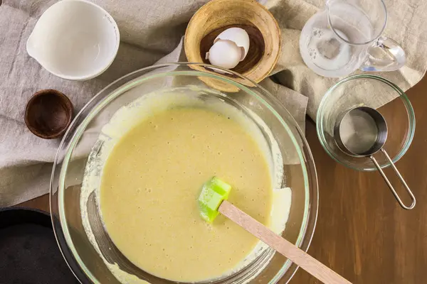 Preparar el pan de maíz dulce tradicional —  Fotos de Stock