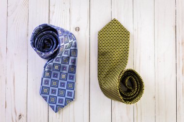 Adamın bağları renk 