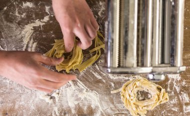 Ev yapımı makarna hazırlama 
