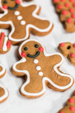 Zencefilli kurabiye yapma 