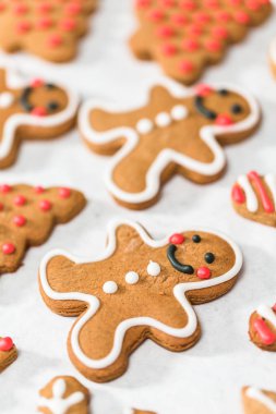 Zencefilli kurabiye yapma 