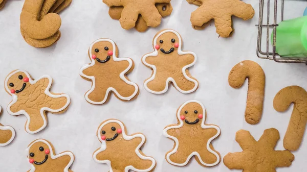 Making Gingerbread cookies — Stock Photo, Image