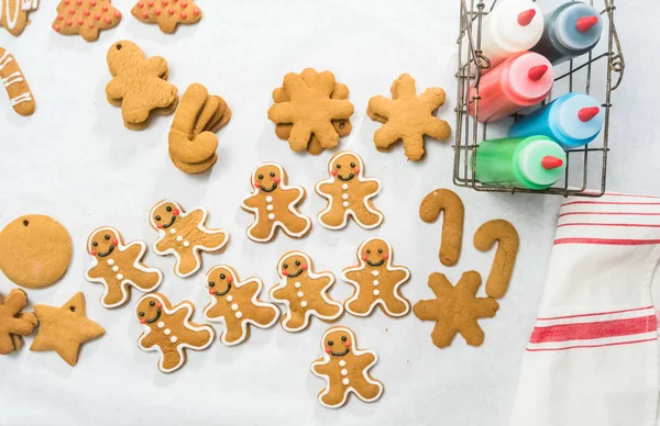 Making Gingerbread cookies — Stock Photo, Image