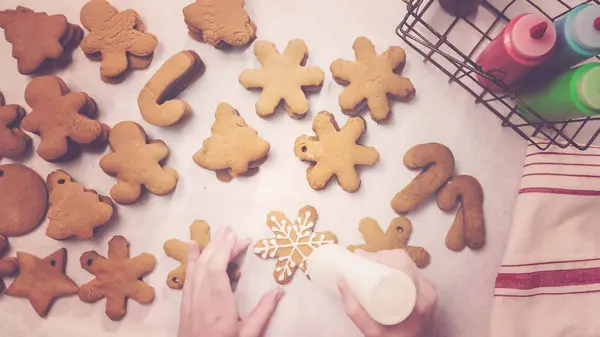 Making Gingerbread cookies — Stock Photo, Image