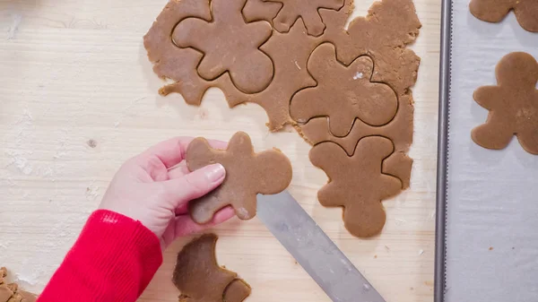 Biscoitos de gengibre assar — Fotografia de Stock