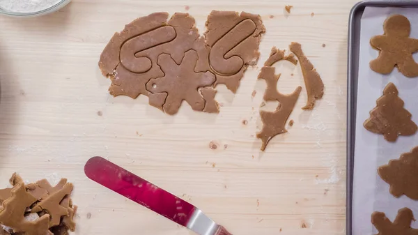 Gingerbread cookies baking — Stock Photo, Image