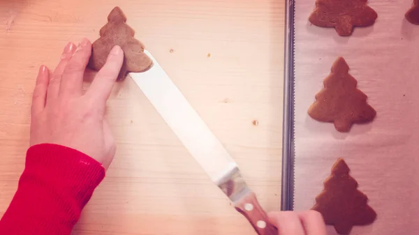 Lebkuchenbacken — Stockfoto