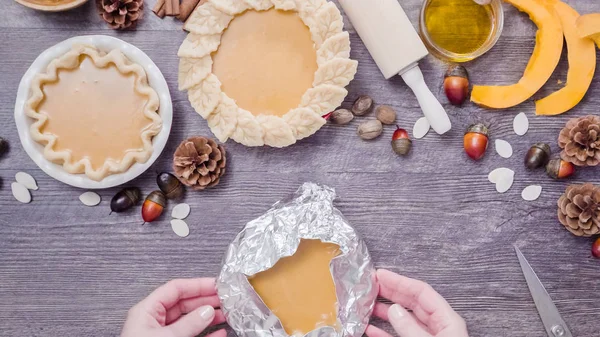 Traditional Pumpkin pie — Stock Photo, Image