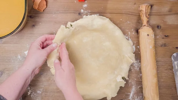 Роблячи гарбузовий пиріг — стокове фото