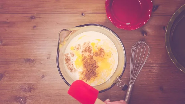 Fare torta di zucca — Foto Stock