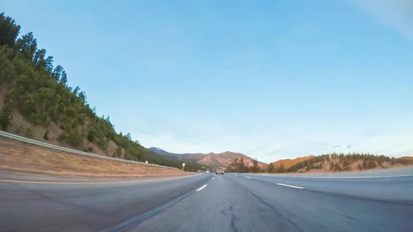 Mountain driving view — Stock Photo, Image