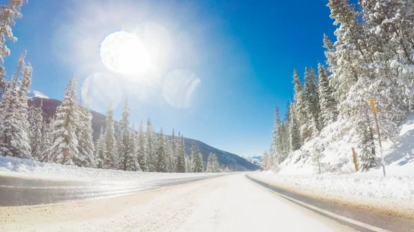 Ponto Vista Pov Condução Nas Montanhas Após Tempestade Neve — Fotografia de Stock