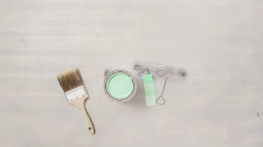 Ev inprovement proje. Turquose renk boya ile ahşap boyama.