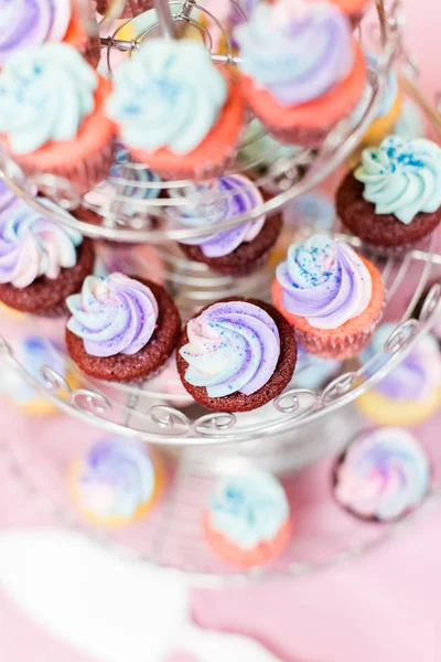 Postres Fiesta Mesa Pastel Fiesta Cumpleaños Niña — Foto de Stock