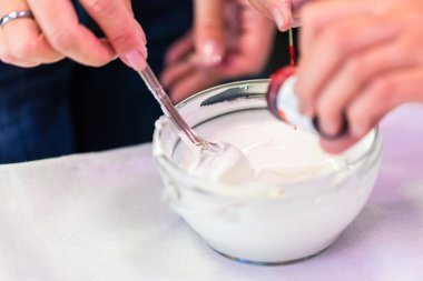 Cadılar Bayramı tanımlama bilgilerini görüntüleme